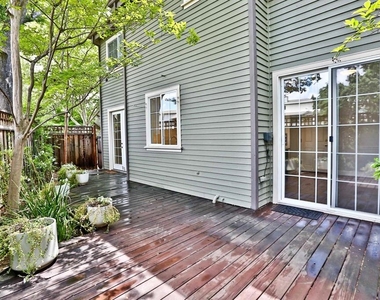 1079 River Rock Ln - Photo Thumbnail 23
