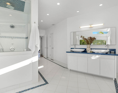 11955 Pinnacle Place - Photo Thumbnail 24