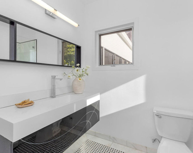 11955 Pinnacle Place - Photo Thumbnail 28