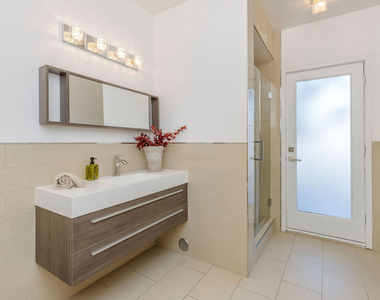 11955 Pinnacle Place - Photo Thumbnail 36