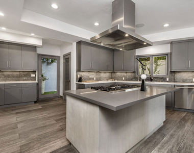 11955 Pinnacle Place - Photo Thumbnail 8