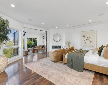 11955 Pinnacle Place - Photo Thumbnail 18
