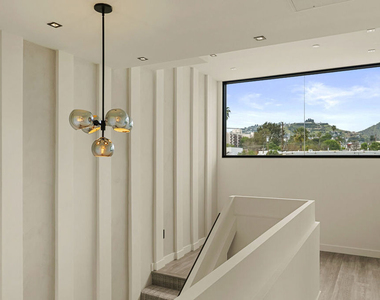 1021 N Ogden Drive - Photo Thumbnail 16