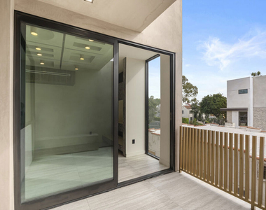 1021 N Ogden Drive - Photo Thumbnail 9