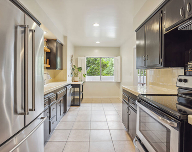 1126 N Central Avenue - Photo Thumbnail 11