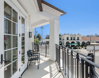 15225 Palisades Village Lane - Photo Thumbnail 10