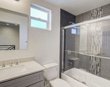 2635 S Hauser Boulevard - Photo Thumbnail 5