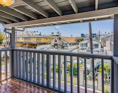110 S Alexandria Avenue - Photo Thumbnail 10