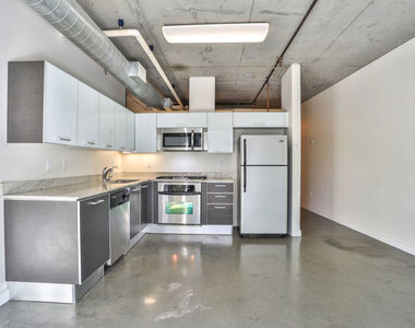 645 W 9th Street - Photo Thumbnail 15