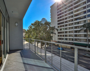 645 W 9th Street - Photo Thumbnail 37
