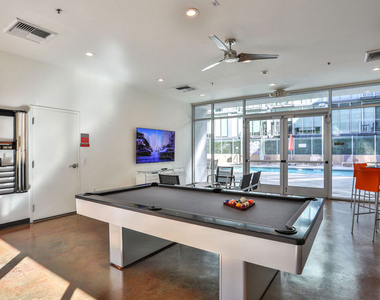 645 W 9th Street - Photo Thumbnail 38