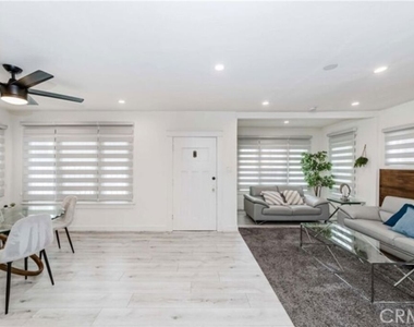 1238 S Muirfield Road - Photo Thumbnail 4
