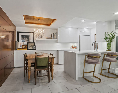 1230 Horn Avenue - Photo Thumbnail 2