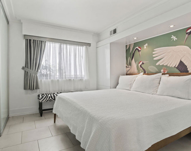 1230 Horn Avenue - Photo Thumbnail 6
