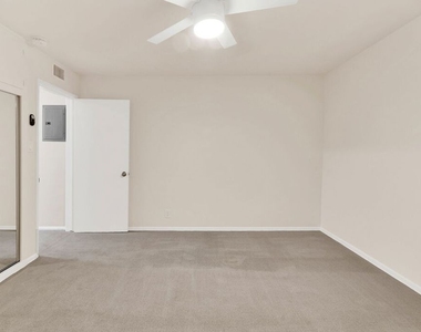 115 Marguerita Avenue - Photo Thumbnail 23