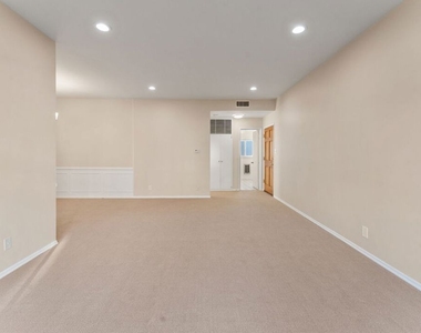 115 Marguerita Avenue - Photo Thumbnail 6