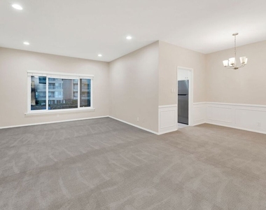 115 Marguerita Avenue - Photo Thumbnail 8