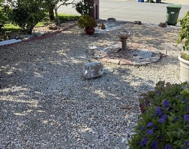 778 Ashland Avenue - Photo Thumbnail 6