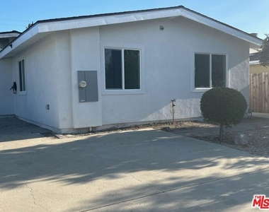 778 Ashland Avenue - Photo Thumbnail 2
