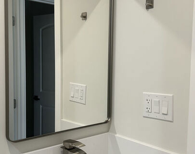 778 Ashland Avenue - Photo Thumbnail 12