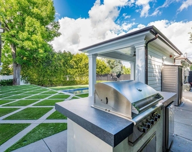 4800 Zelzah Avenue - Photo Thumbnail 15