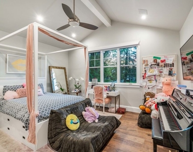 4800 Zelzah Avenue - Photo Thumbnail 39