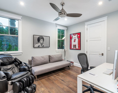4800 Zelzah Avenue - Photo Thumbnail 37