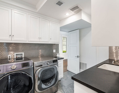 4800 Zelzah Avenue - Photo Thumbnail 26