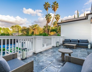 4800 Zelzah Avenue - Photo Thumbnail 29