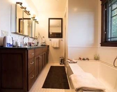 1513 Walgrove Avenue - Photo Thumbnail 22