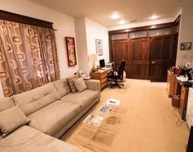 1513 Walgrove Avenue - Photo Thumbnail 16