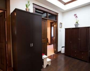 1513 Walgrove Avenue - Photo Thumbnail 15