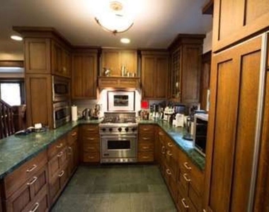 1513 Walgrove Avenue - Photo Thumbnail 10