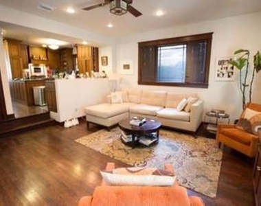 1513 Walgrove Avenue - Photo Thumbnail 12