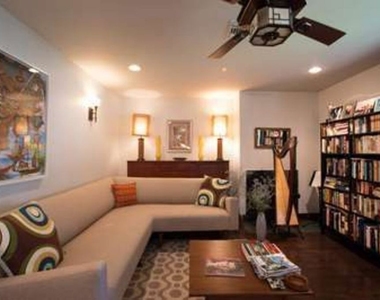 1513 Walgrove Avenue - Photo Thumbnail 5