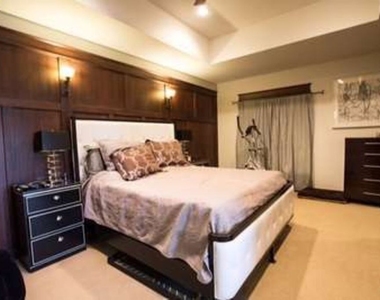 1513 Walgrove Avenue - Photo Thumbnail 24