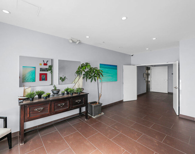 7133 Hawthorn Avenue - Photo Thumbnail 35