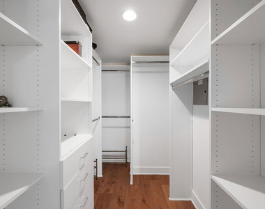7133 Hawthorn Avenue - Photo Thumbnail 25