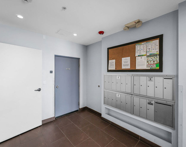 7133 Hawthorn Avenue - Photo Thumbnail 36