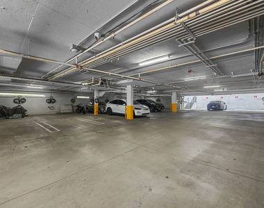 7133 Hawthorn Avenue - Photo Thumbnail 31