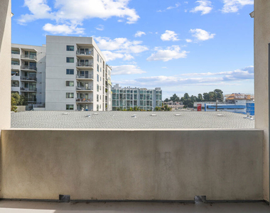 7133 Hawthorn Avenue - Photo Thumbnail 26