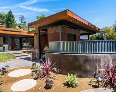 22277 Buena Ventura Street - Photo Thumbnail 8
