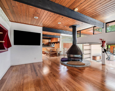 22277 Buena Ventura Street - Photo Thumbnail 16