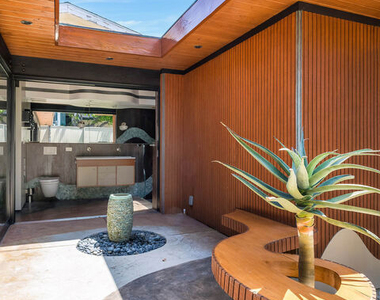 22277 Buena Ventura Street - Photo Thumbnail 31