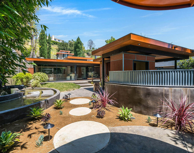 22277 Buena Ventura Street - Photo Thumbnail 7