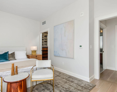 15225 Palisades Village Lane - Photo Thumbnail 21