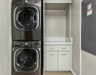 15225 Palisades Village Lane - Photo Thumbnail 35