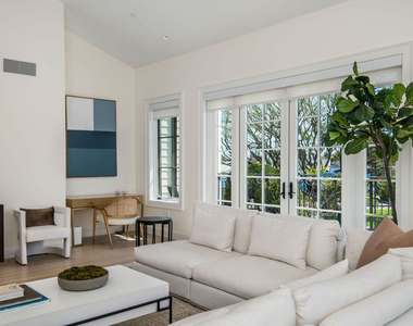 15225 Palisades Village Lane - Photo Thumbnail 11