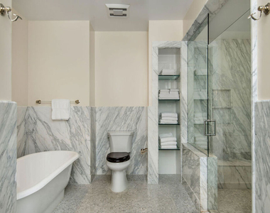 15225 Palisades Village Lane - Photo Thumbnail 30