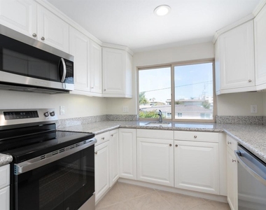 7635 Eads Ave - Photo Thumbnail 7